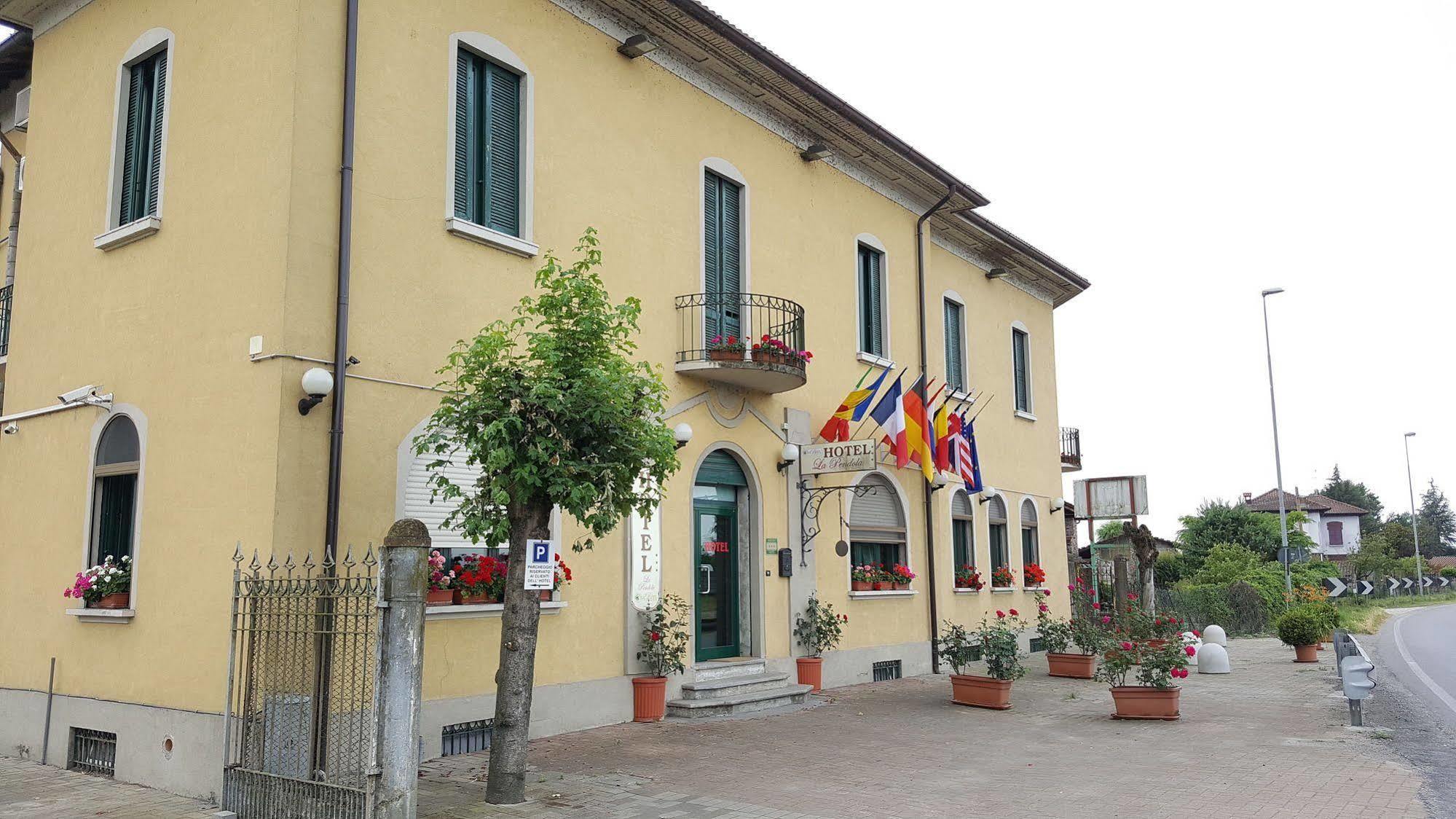 Hotel La Pendola Ozzero Exterior photo